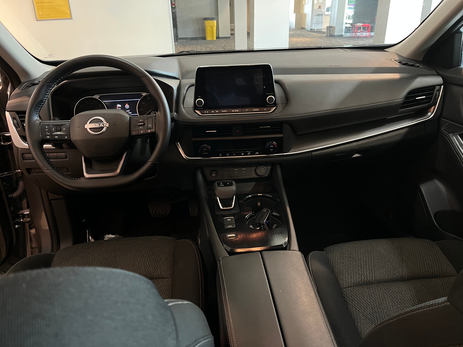 Thumbnail: 2025 Nissan Rogue - 3