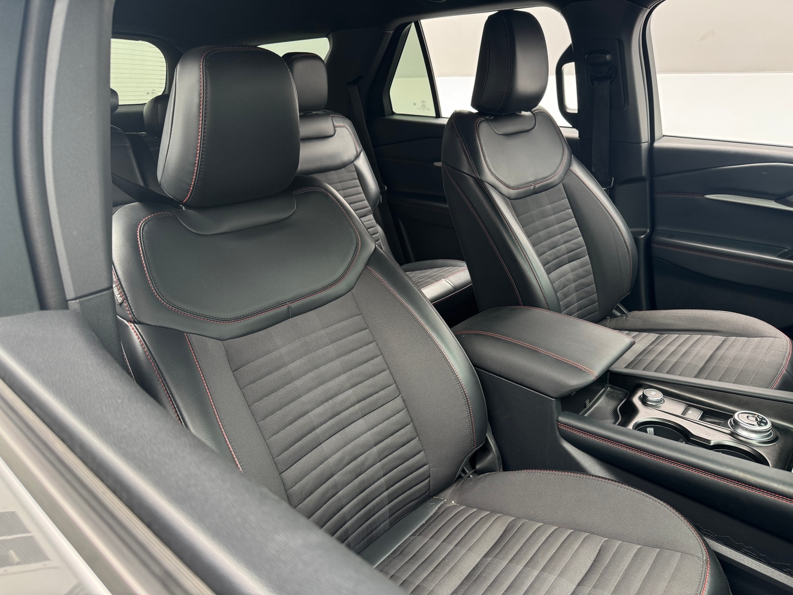 Thumbnail: 2025 Ford Explorer - 2