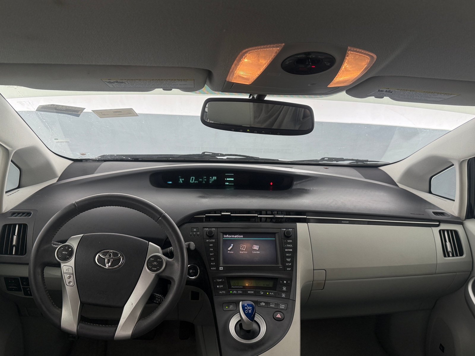 Thumbnail: 2011 Toyota Prius - 3