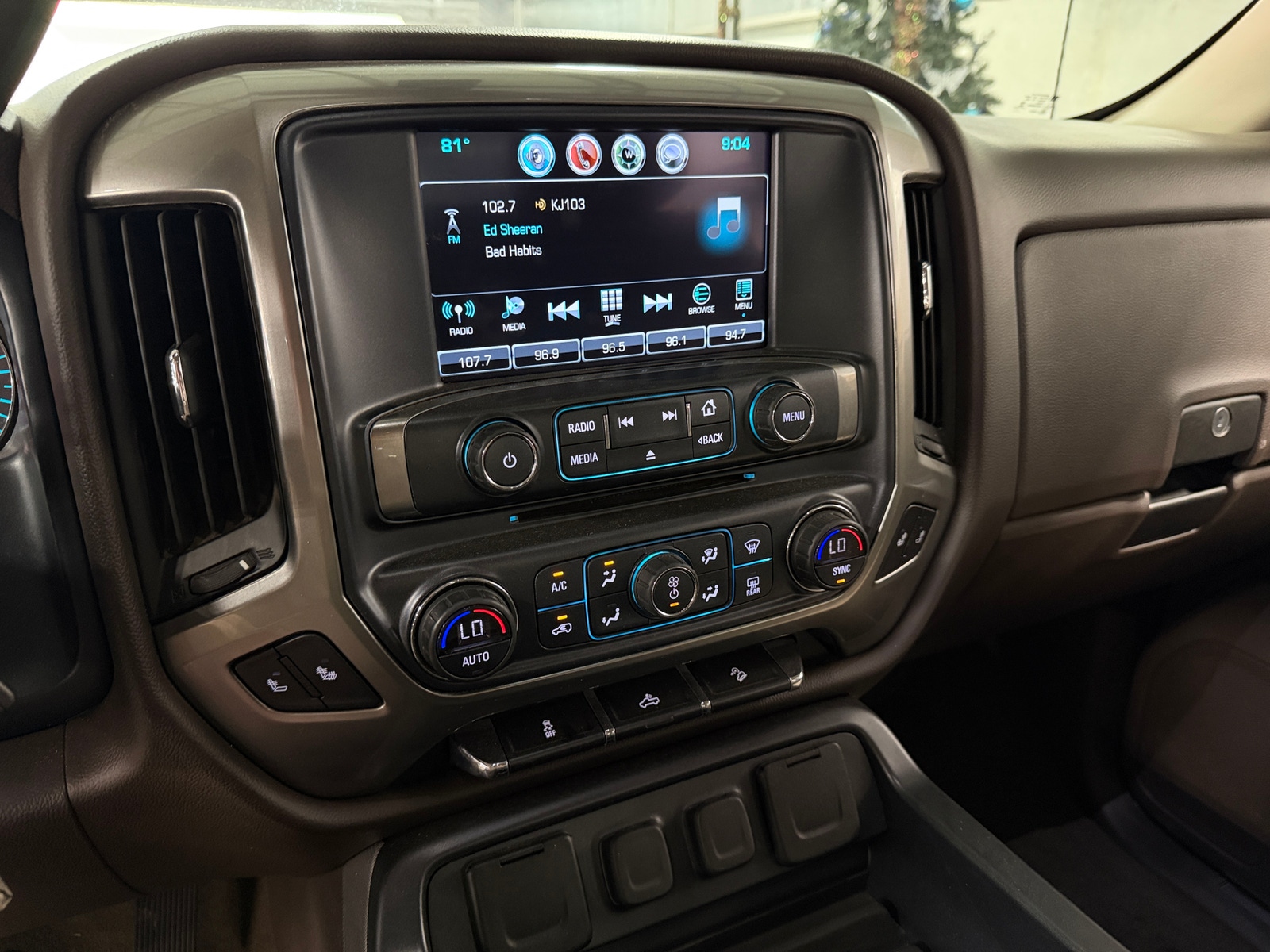 Thumbnail: 2018 Chevrolet Silverado 1500 - 4