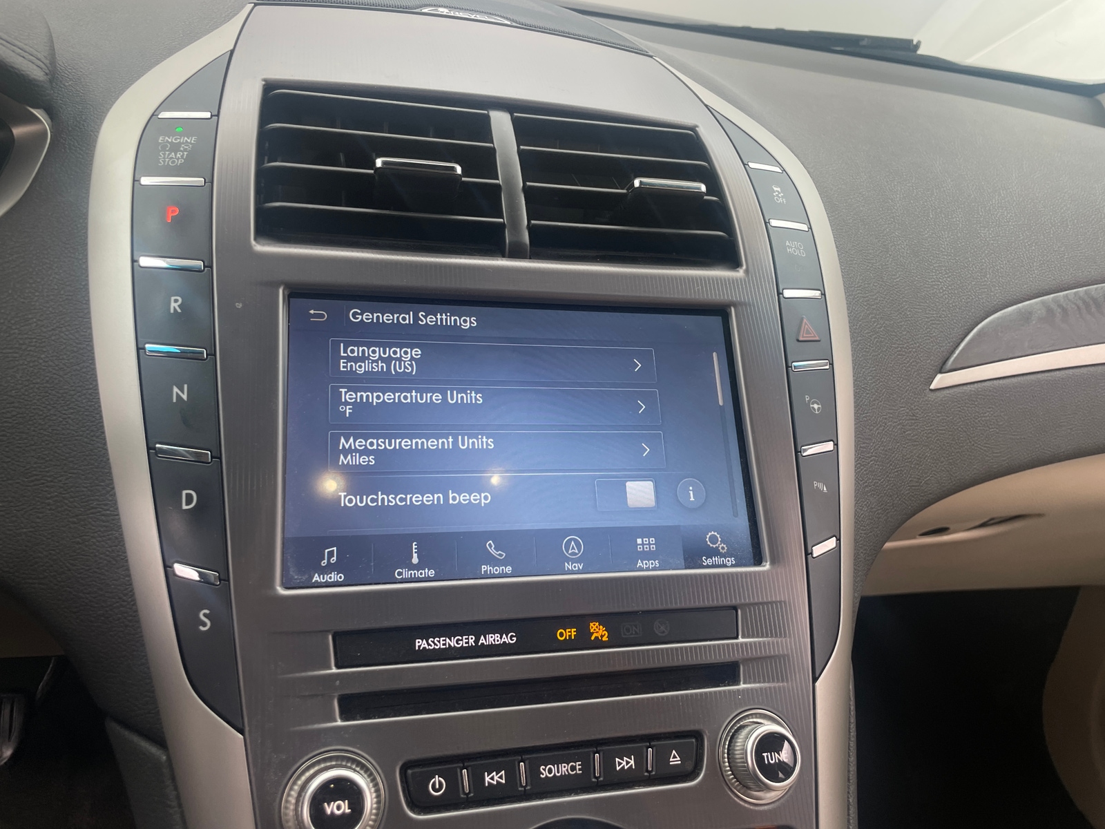 Thumbnail: 2020 Lincoln MKZ - 3