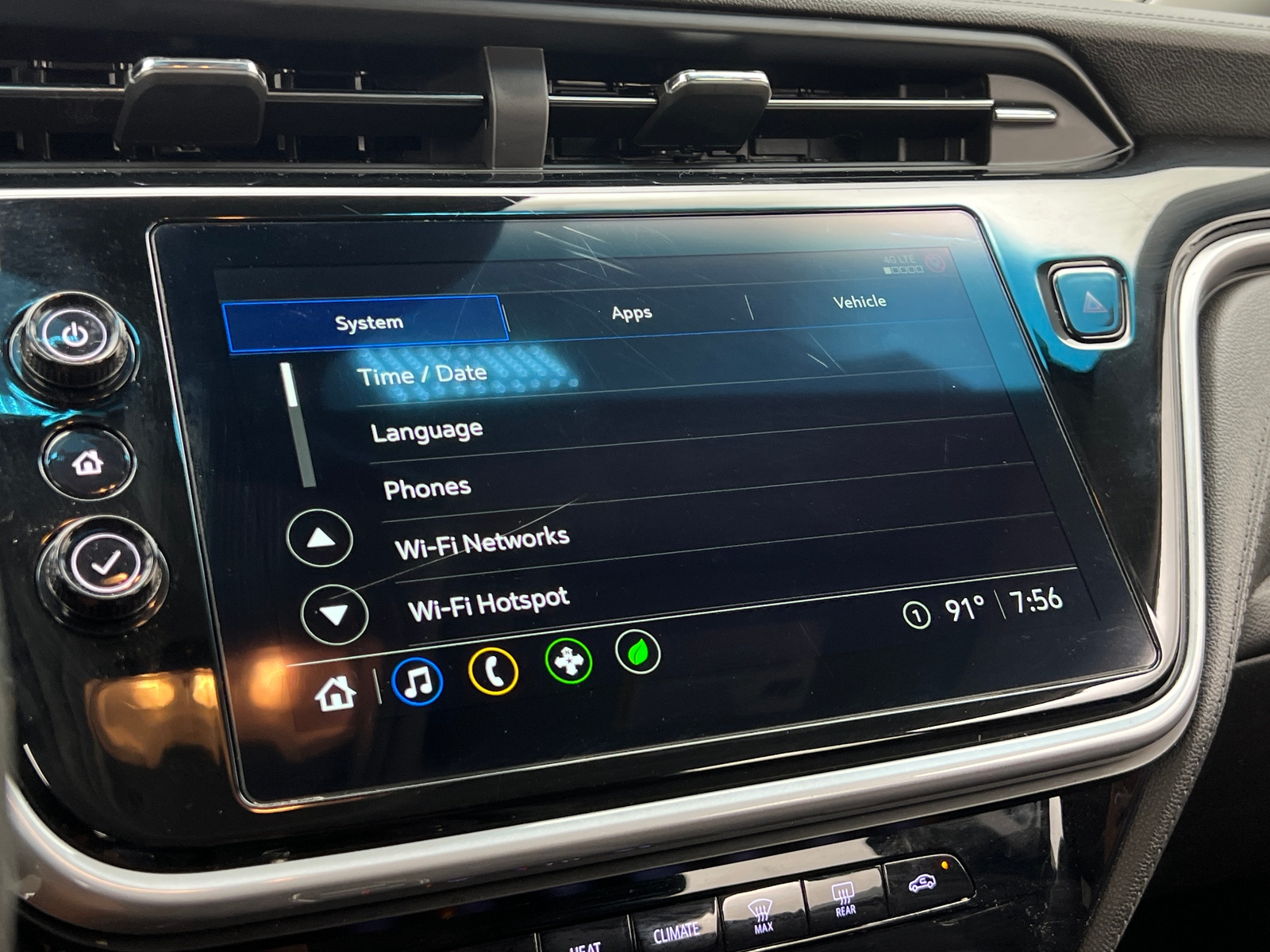 Thumbnail: 2023 Chevrolet Bolt EV - 4