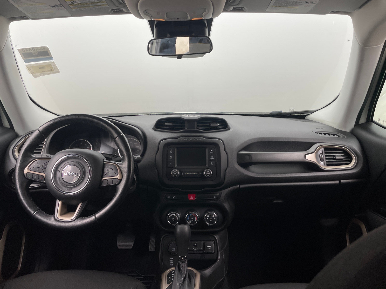 Thumbnail: 2017 Jeep Renegade - 3
