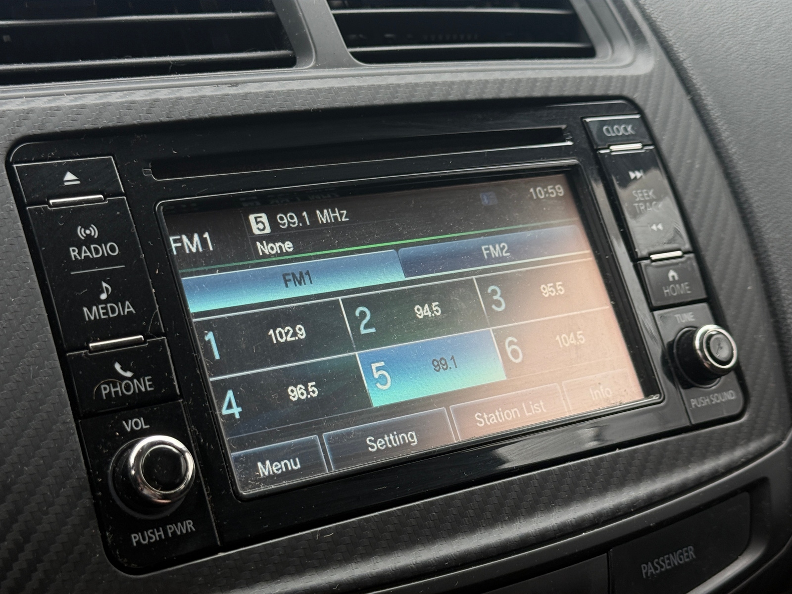 Thumbnail: 2017 Mitsubishi Outlander Sport - 4