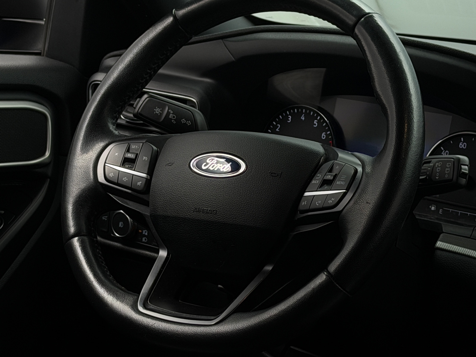 Thumbnail: 2020 Ford Explorer - 5