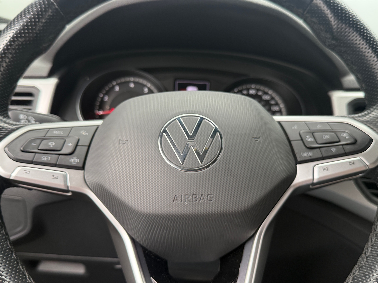 Thumbnail: 2021 Volkswagen Atlas - 4