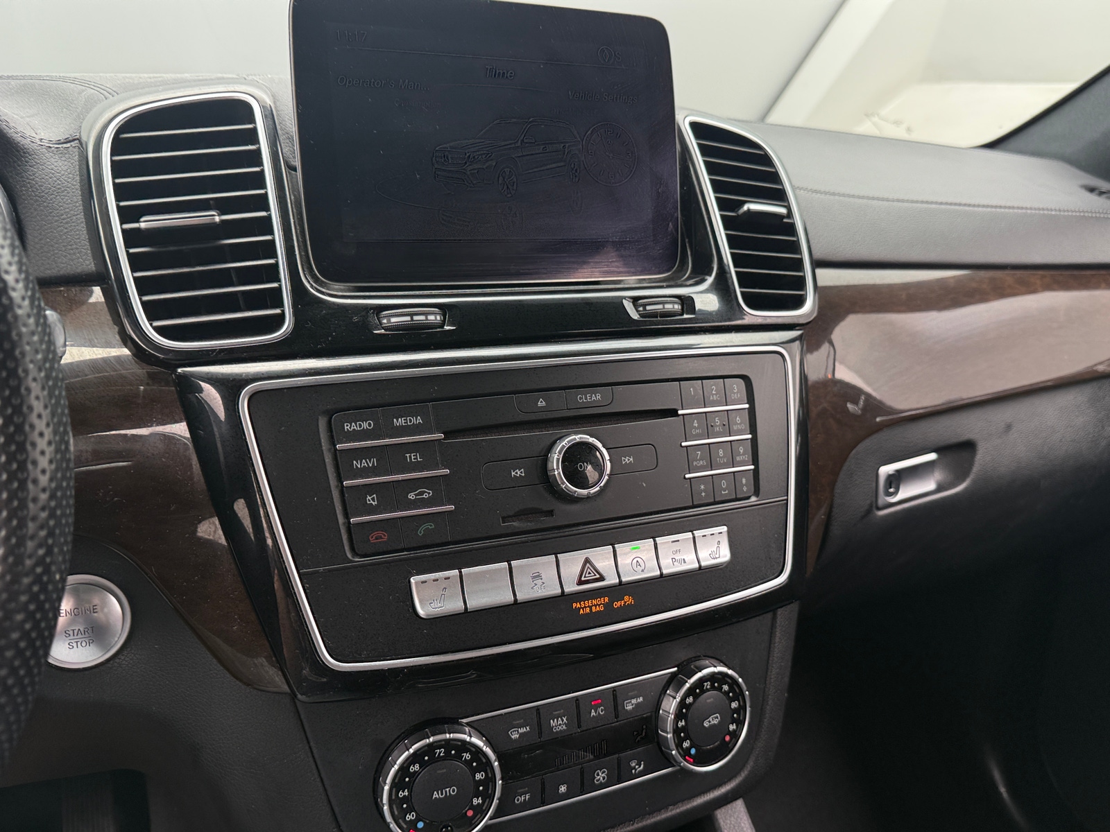 Thumbnail: 2017 Mercedes-Benz GLS - 3