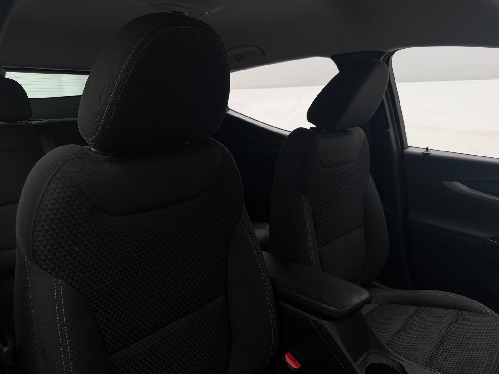 Thumbnail: 2023 Chevrolet Bolt EUV - 2