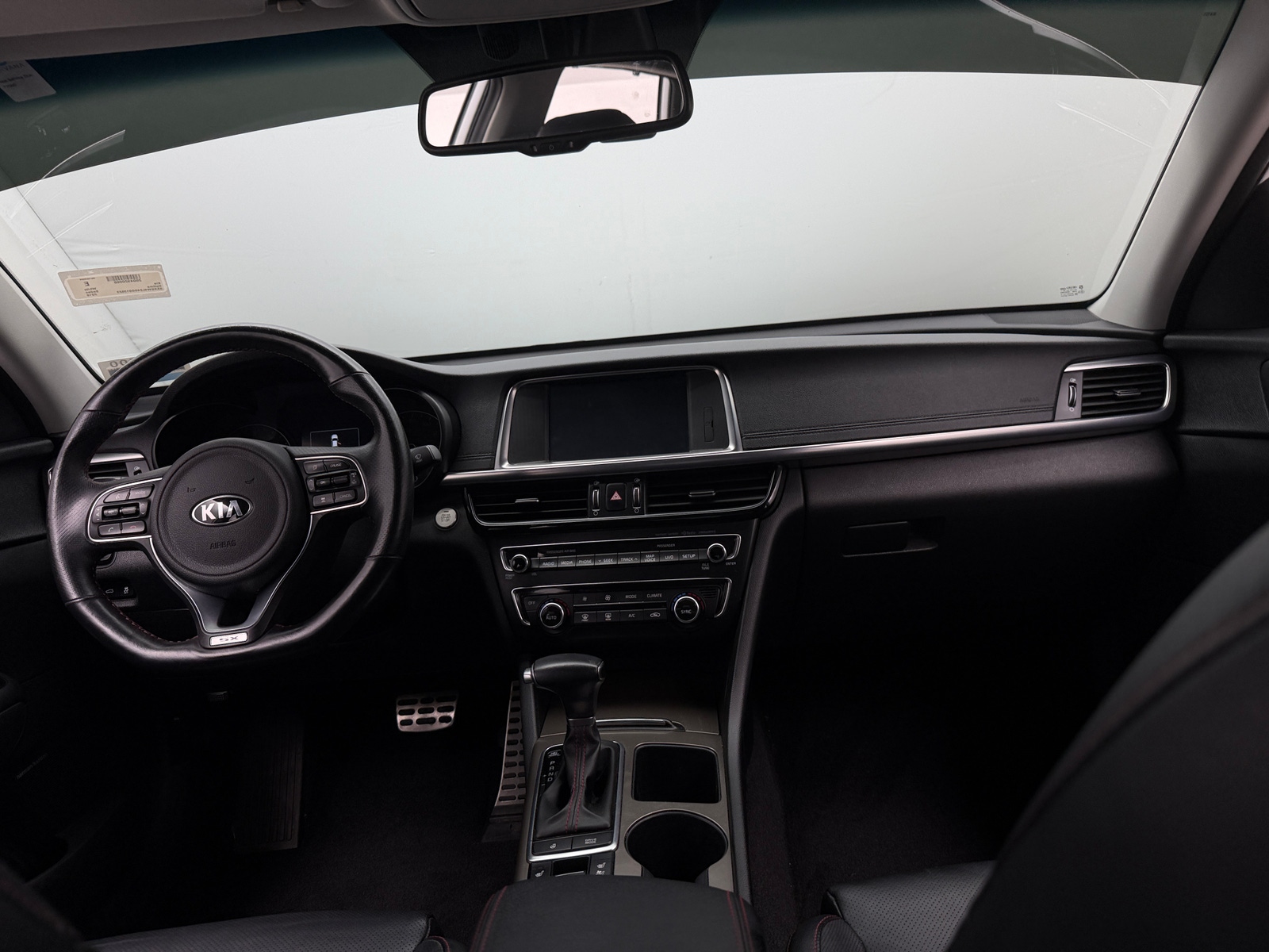 Thumbnail: 2016 Kia Optima - 2