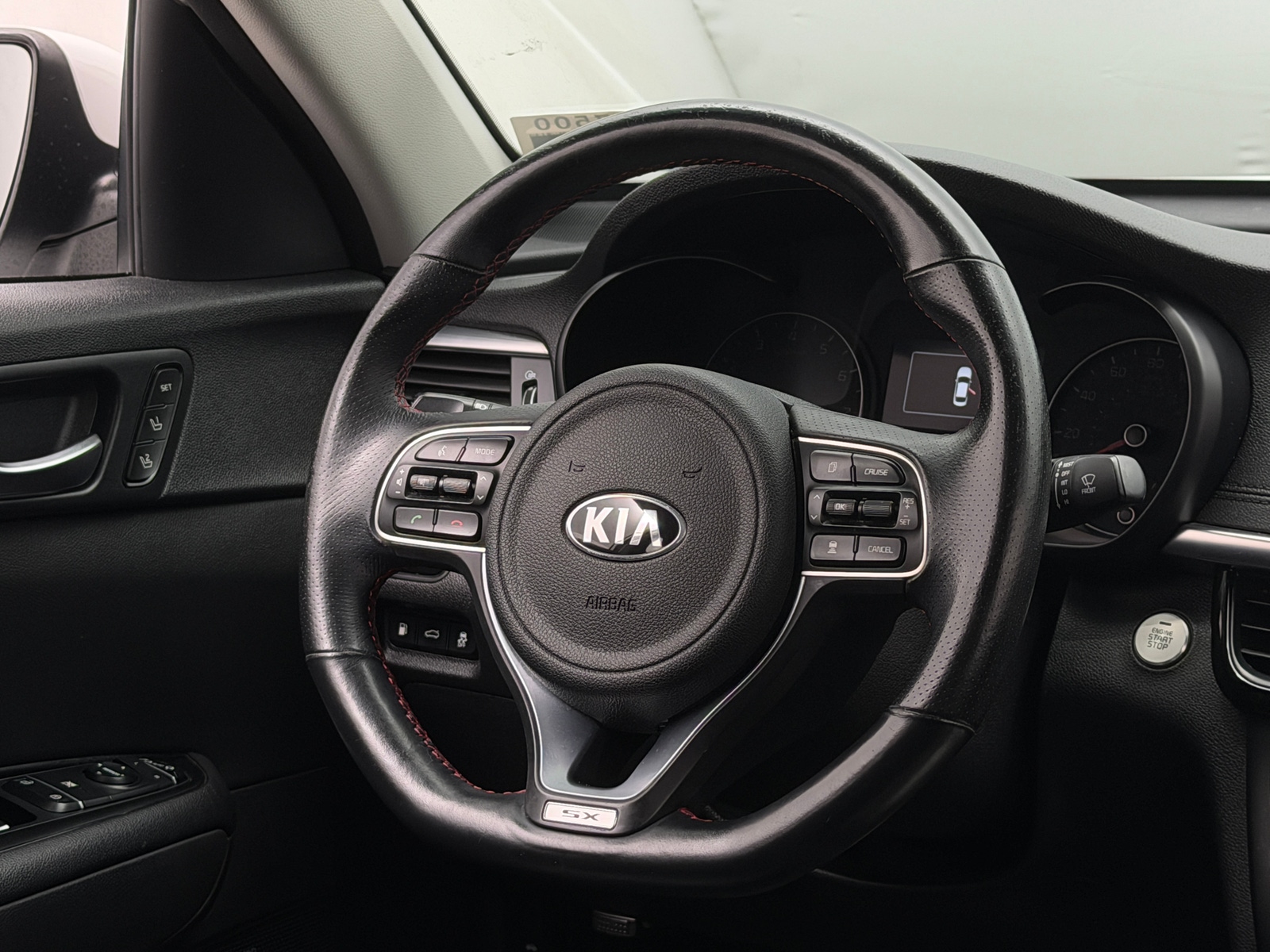 Thumbnail: 2016 Kia Optima - 4