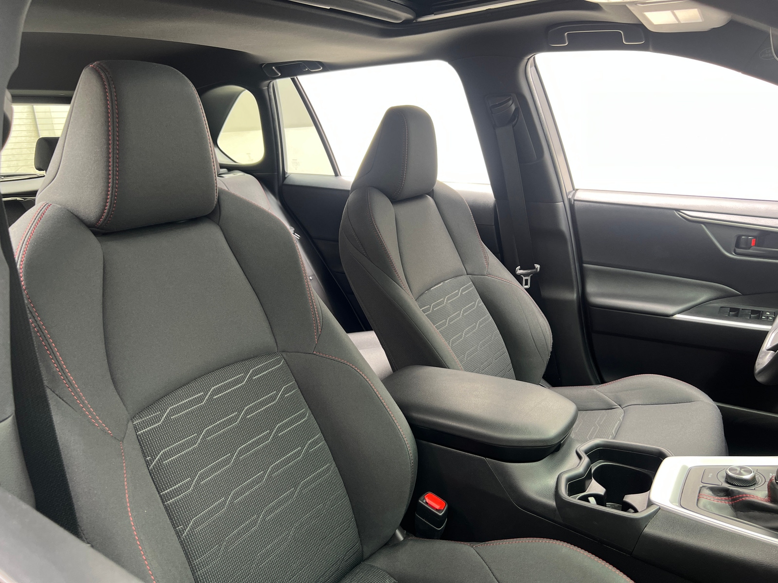 Thumbnail: 2021 Toyota RAV4 - 2