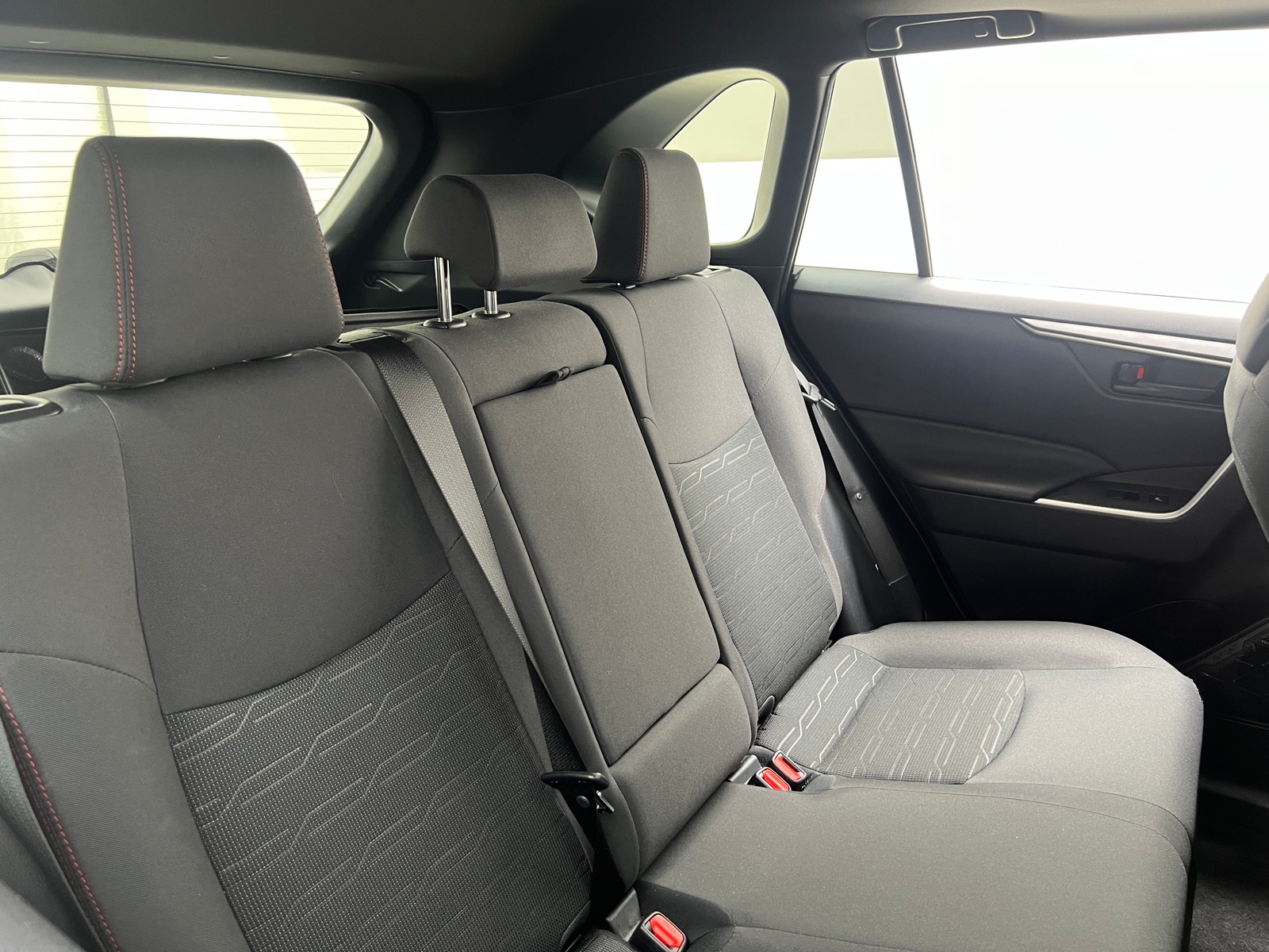 Thumbnail: 2021 Toyota RAV4 - 6