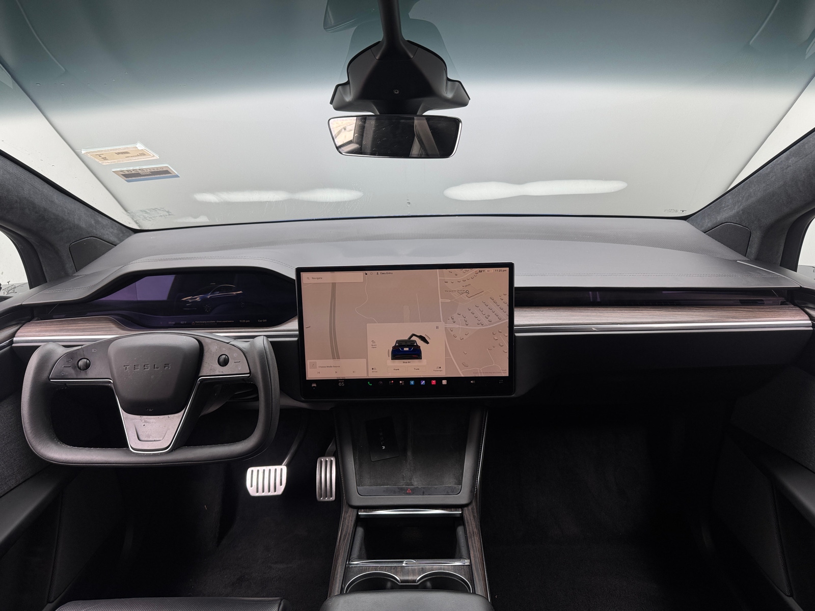 Thumbnail: 2023 Tesla Model X - 2