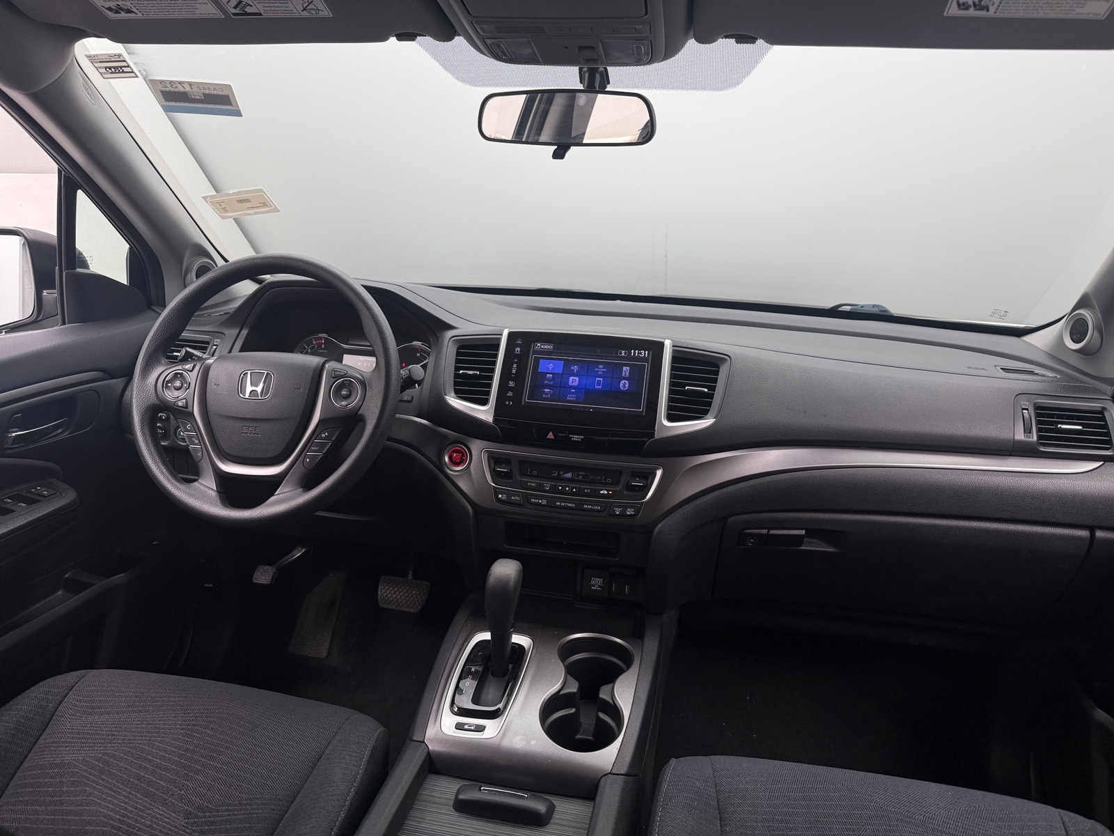 Thumbnail: 2018 Honda Pilot - 3