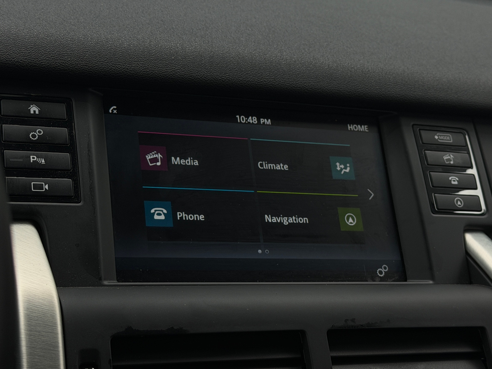 Thumbnail: 2019 Land Rover Discovery Sport - 3