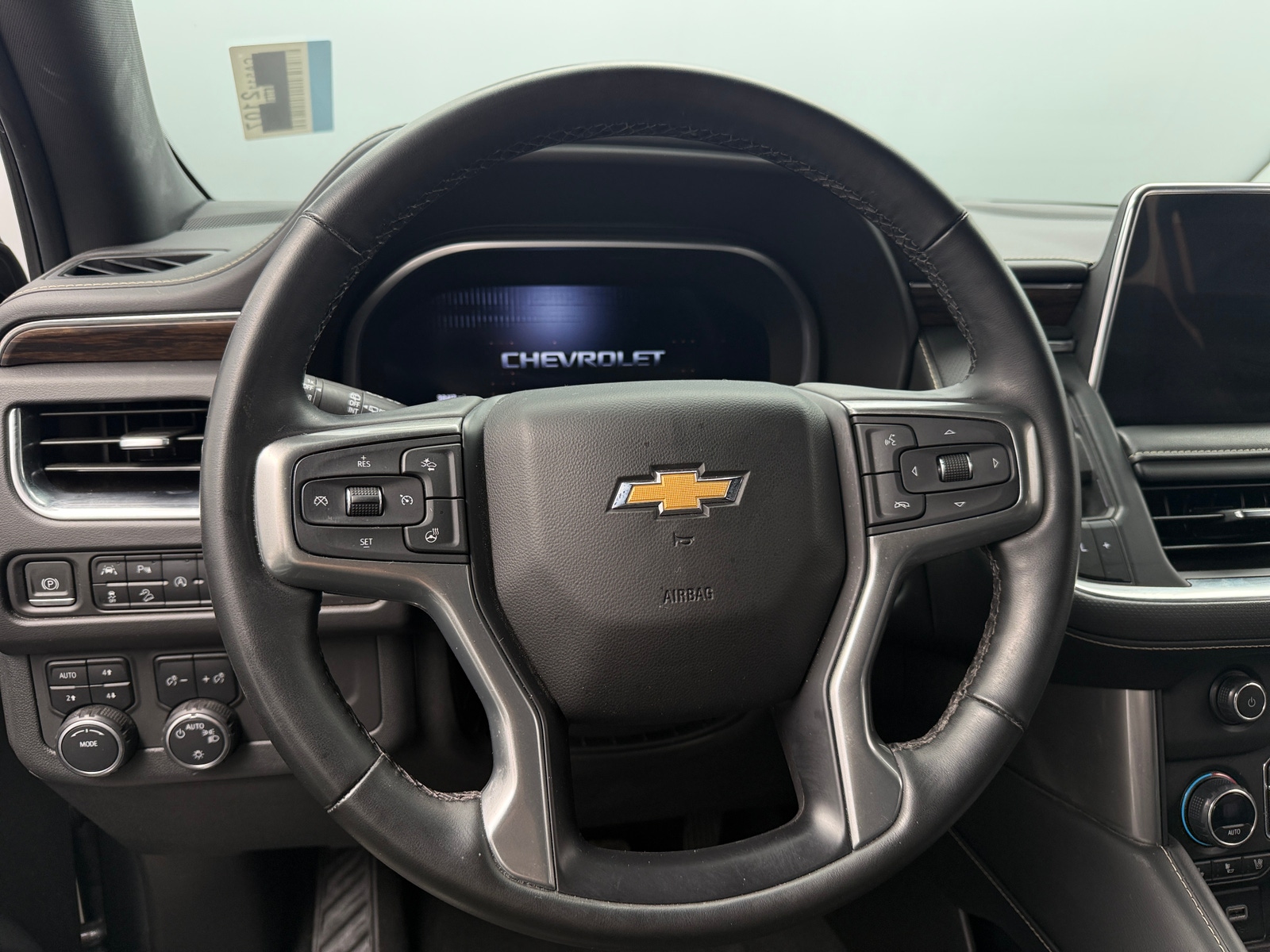 Thumbnail: 2023 Chevrolet Suburban - 4
