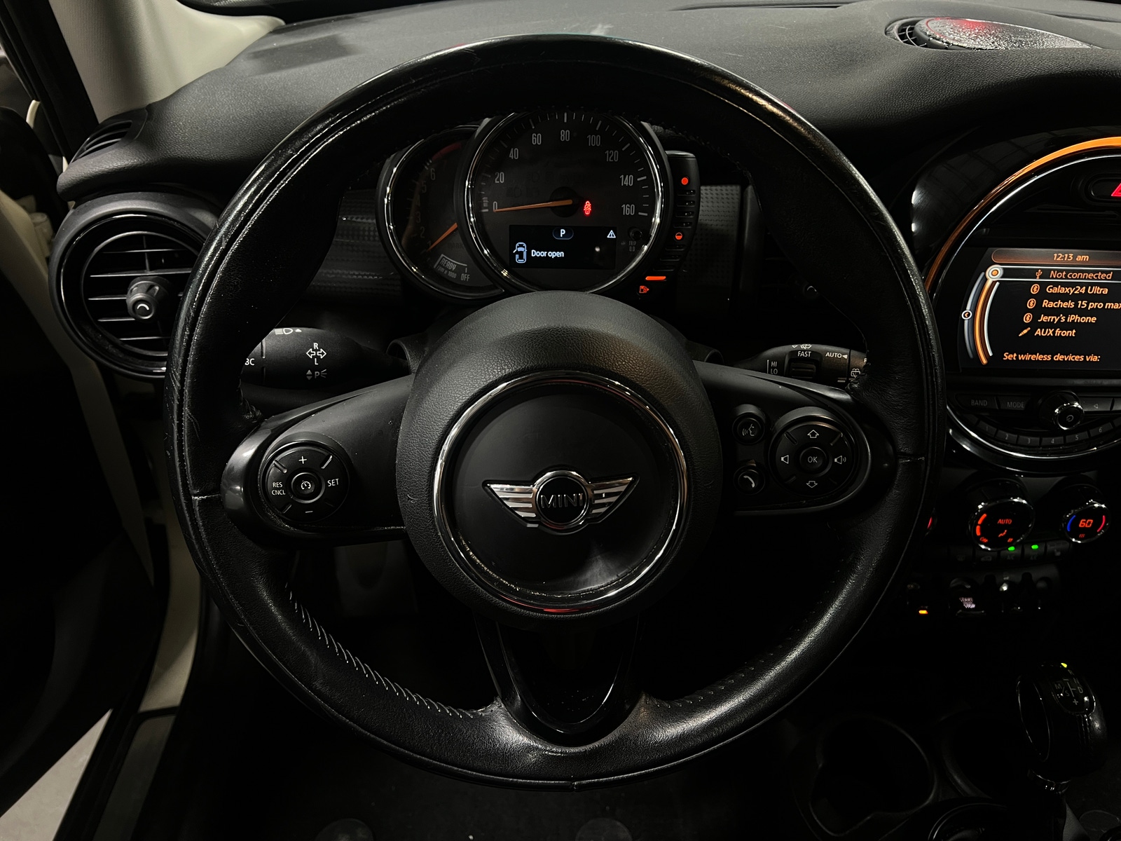 Thumbnail: 2017 MINI Cooper Hardtop - 4