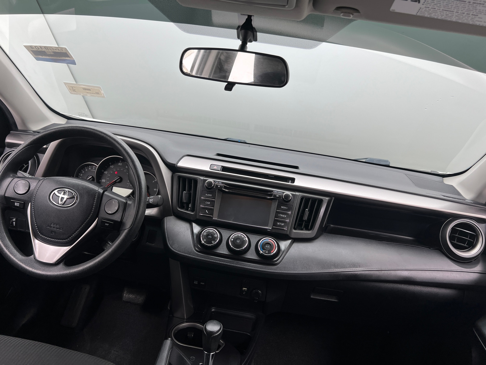 Thumbnail: 2016 Toyota RAV4 - 3
