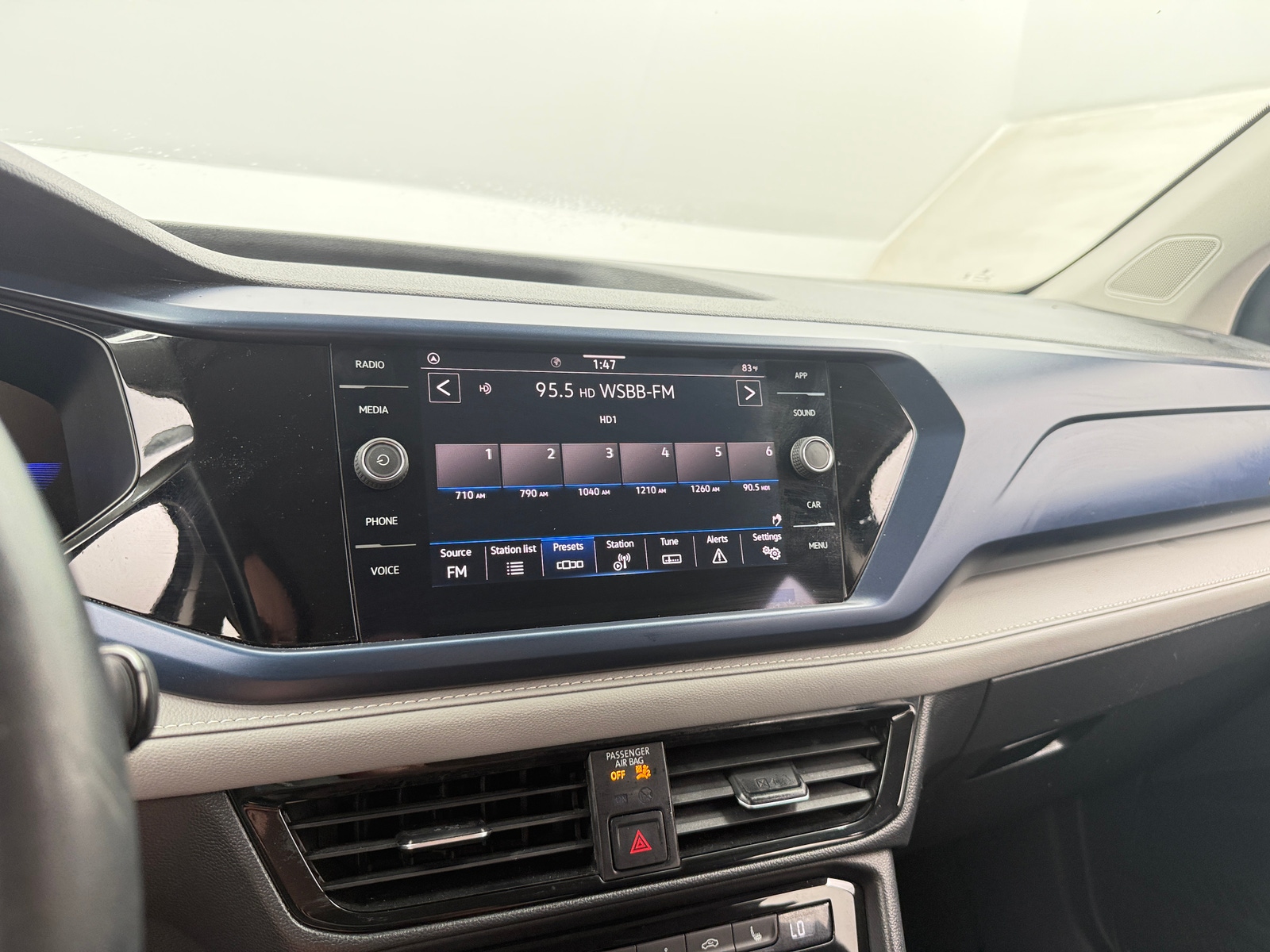 Thumbnail: 2024 Volkswagen Taos - 3