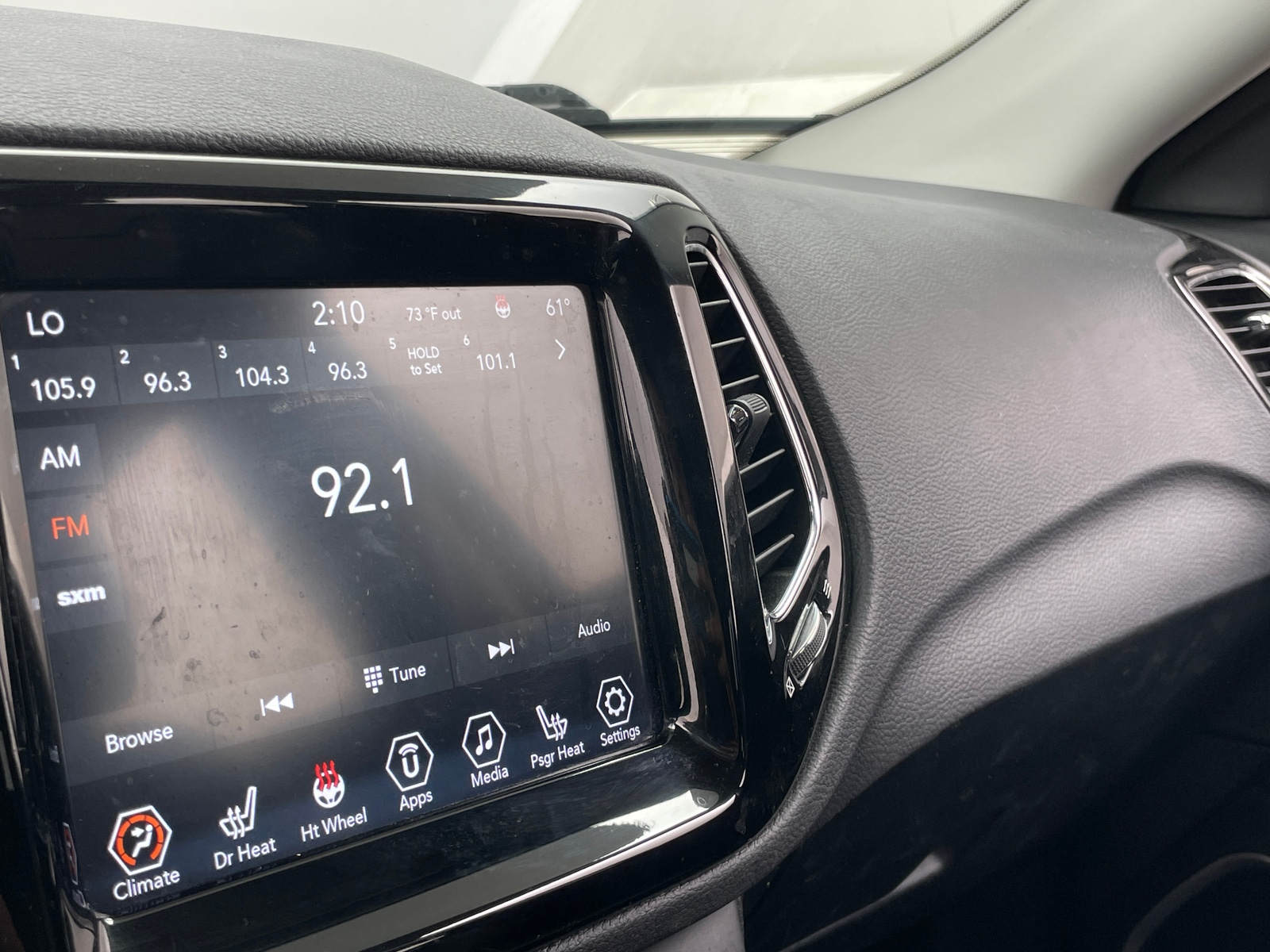 Thumbnail: 2020 Jeep Compass - 3