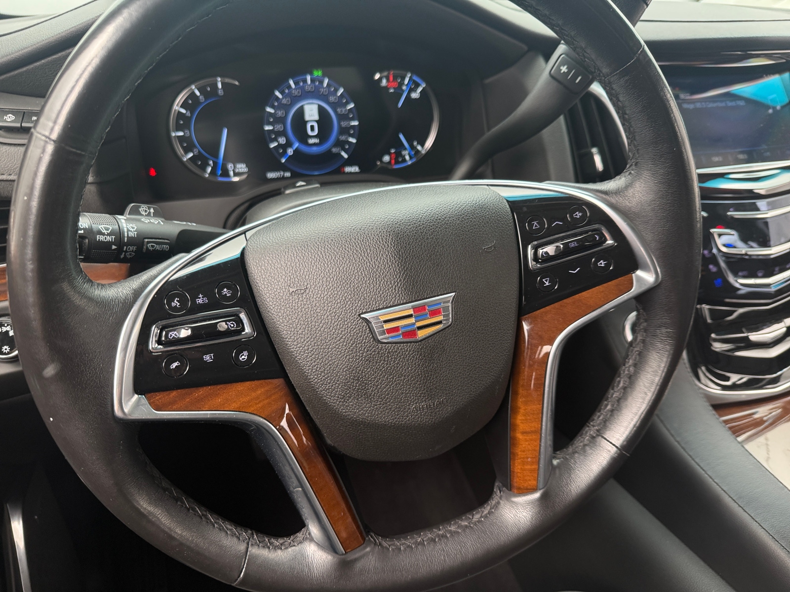 Thumbnail: 2020 Cadillac Escalade - 4