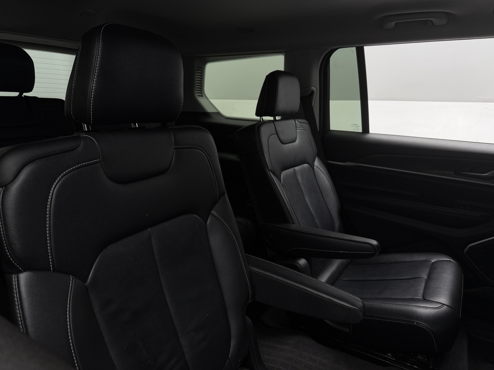 Thumbnail: 2021 Jeep Grand Cherokee L - 5