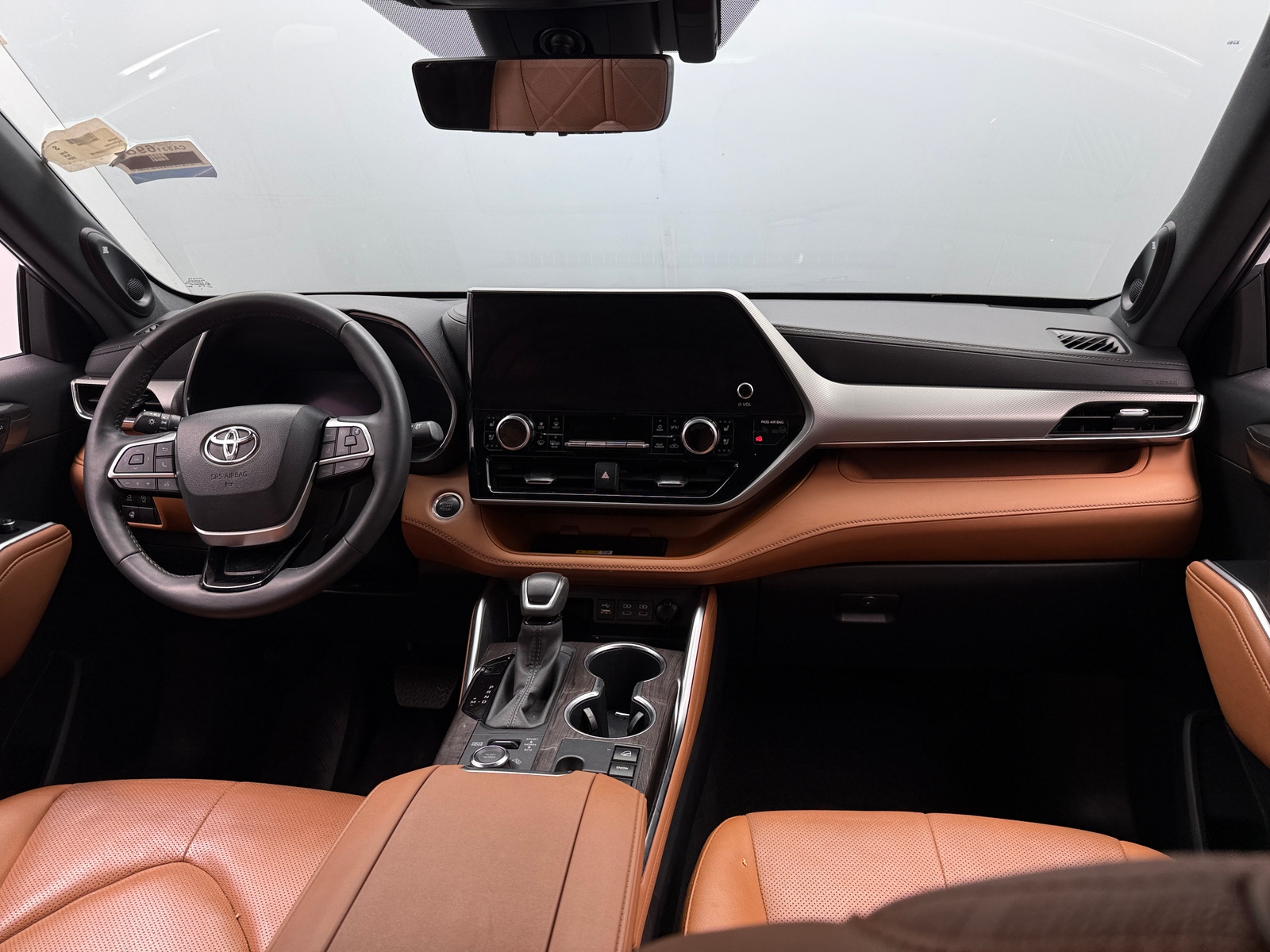 Thumbnail: 2024 Toyota Highlander - 2