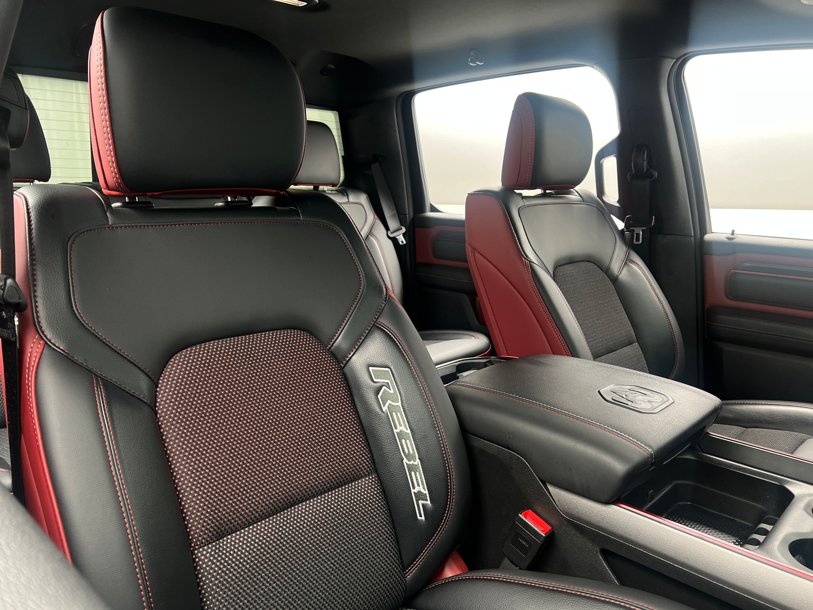 Thumbnail: 2025 RAM 1500 - 2