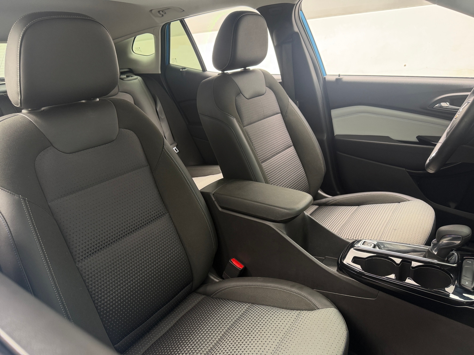 Thumbnail: 2025 Chevrolet Trax - 2