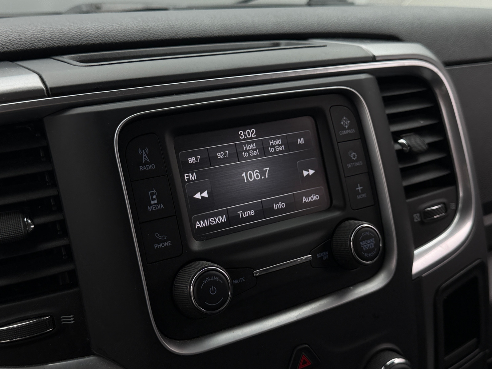 Thumbnail: 2024 RAM 1500 Classic - 4