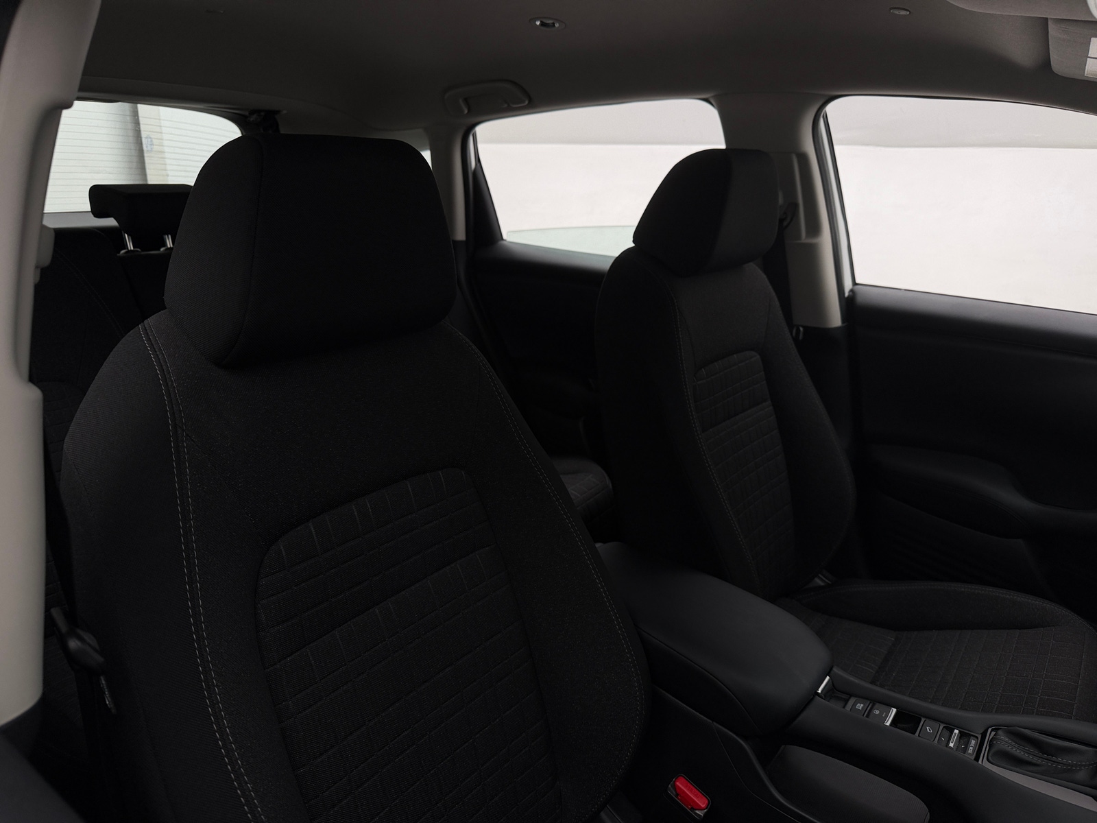 Thumbnail: 2025 Honda HR-V - 2