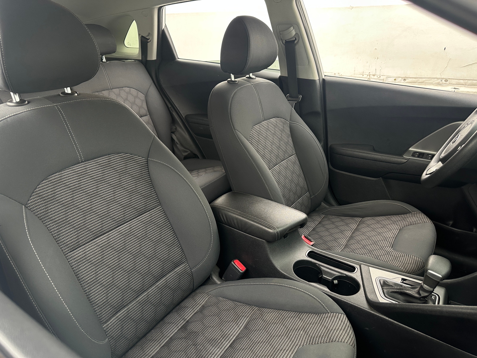 Thumbnail: 2019 Kia Niro - 2