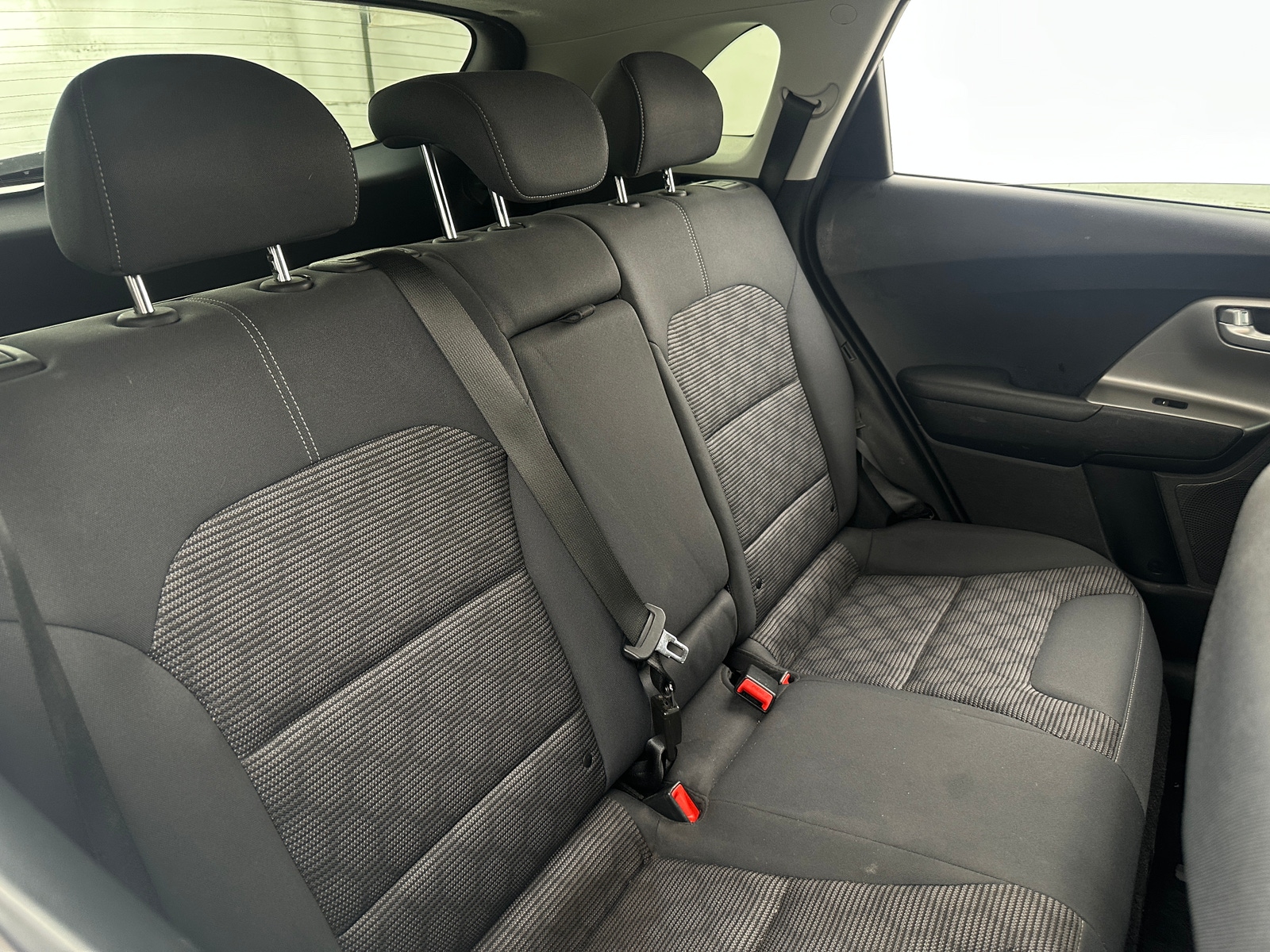 Thumbnail: 2019 Kia Niro - 6
