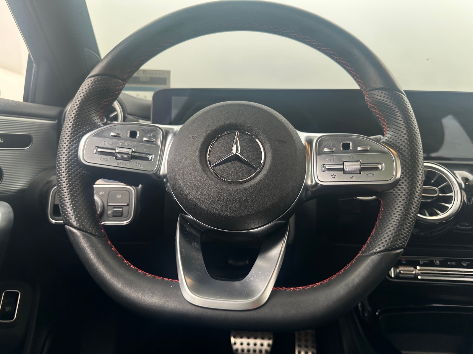 Thumbnail: 2022 Mercedes-Benz A-Class - 4