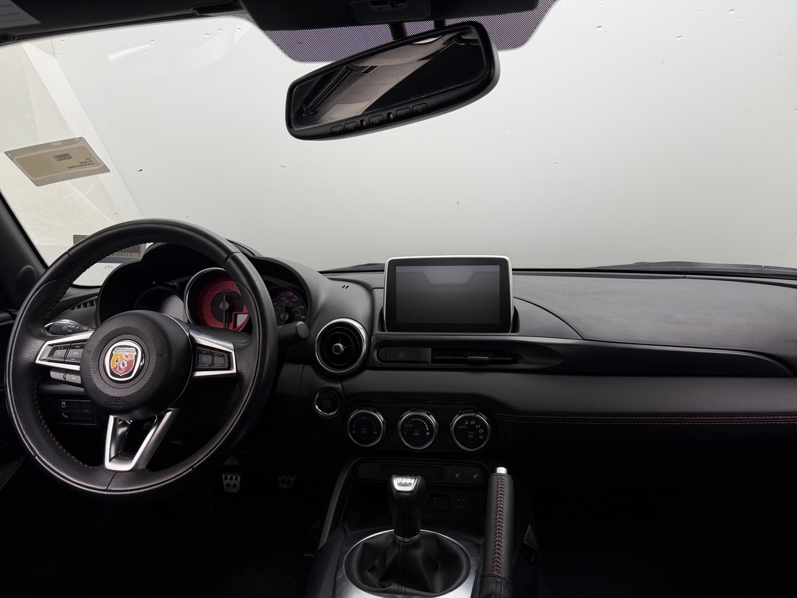 Thumbnail: 2018 Fiat 124 Spider - 2