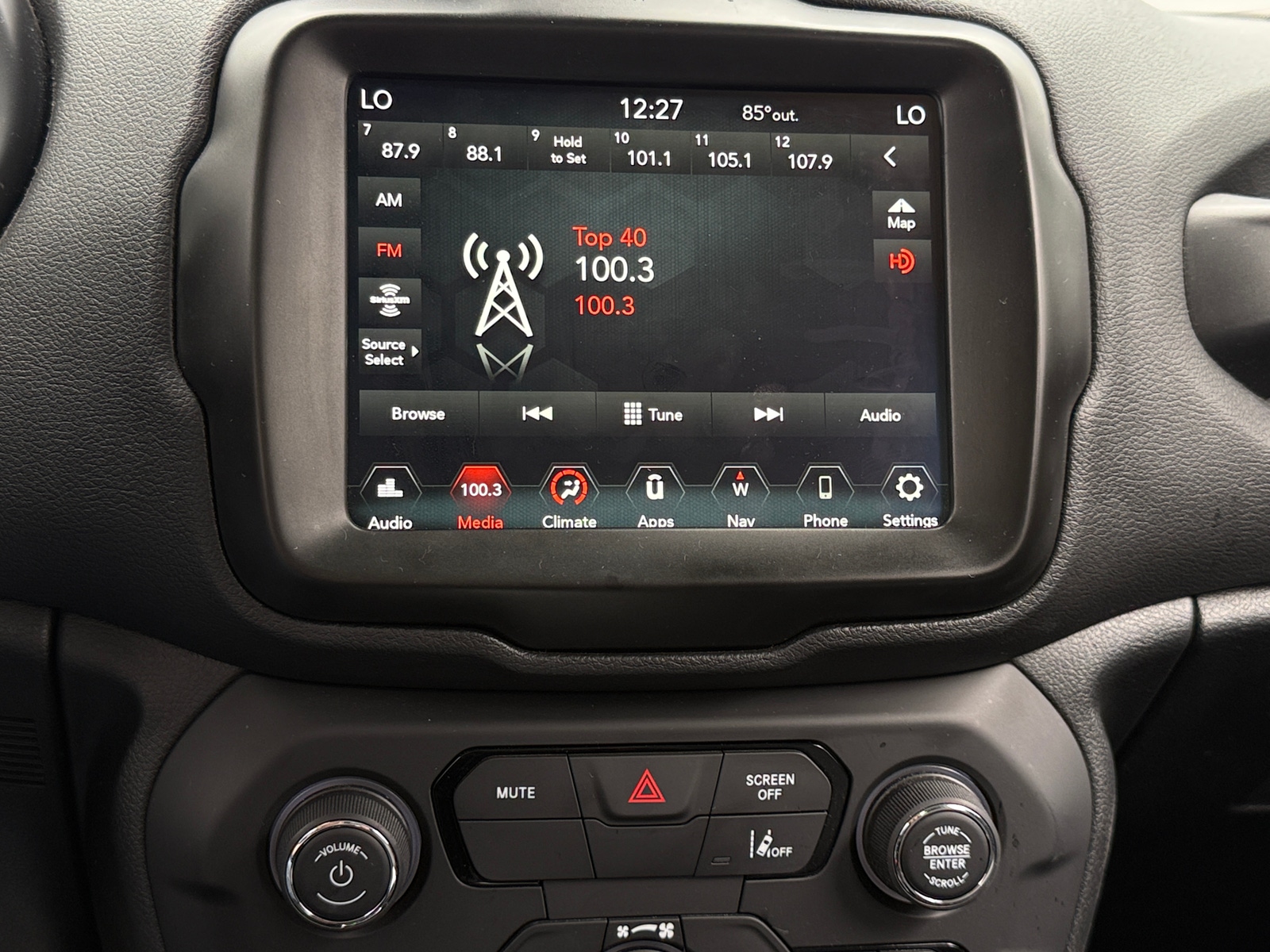 Thumbnail: 2023 Jeep Renegade - 3