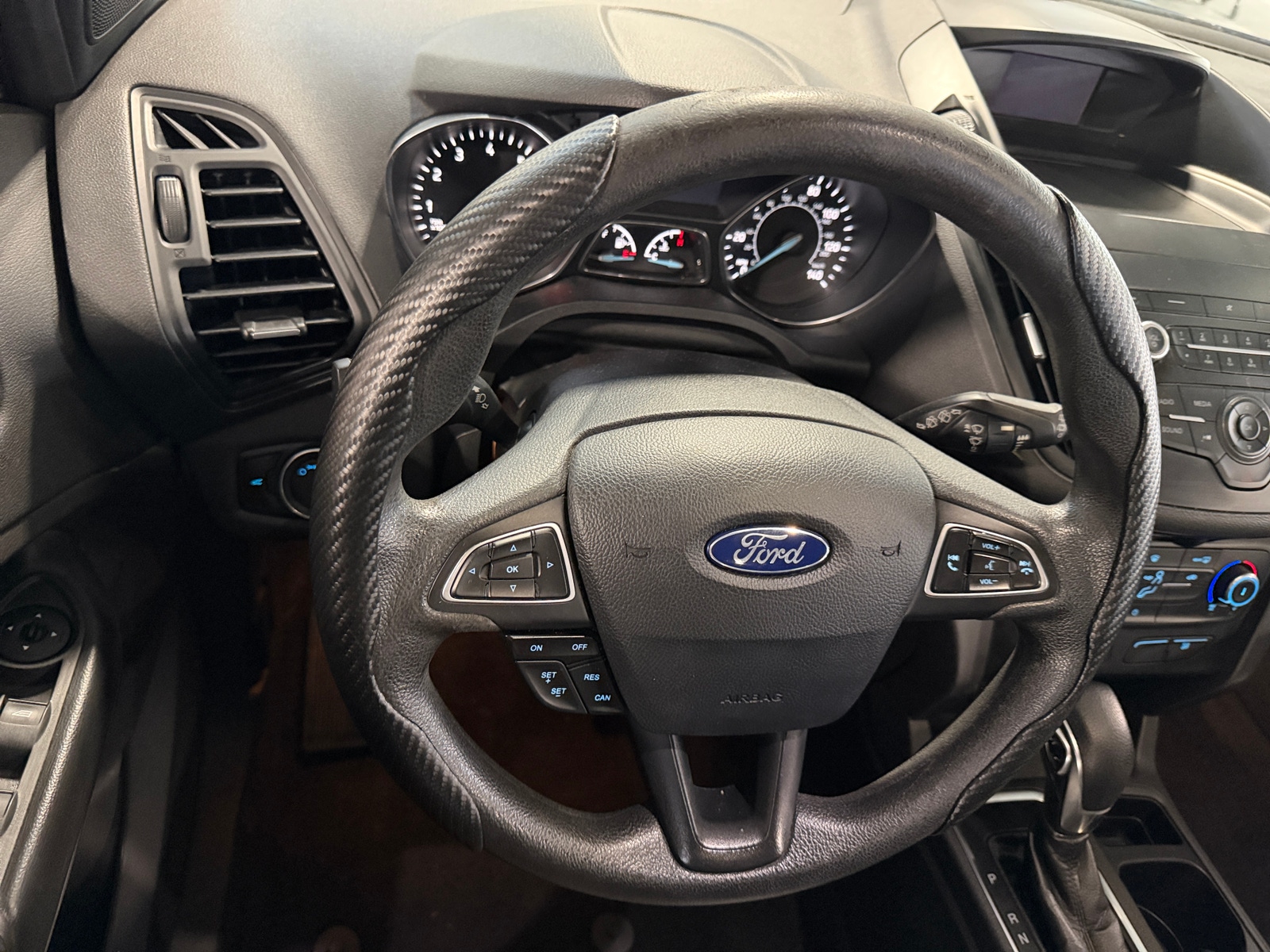 Thumbnail: 2019 Ford Escape - 4