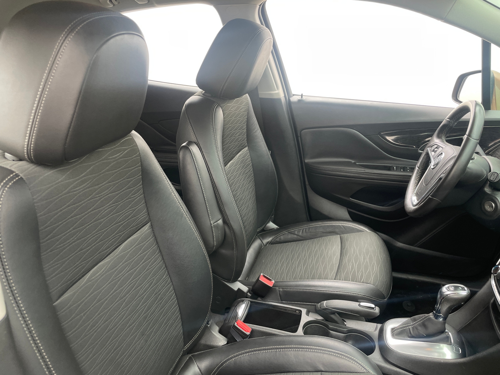 Thumbnail: 2016 Buick Encore - 2