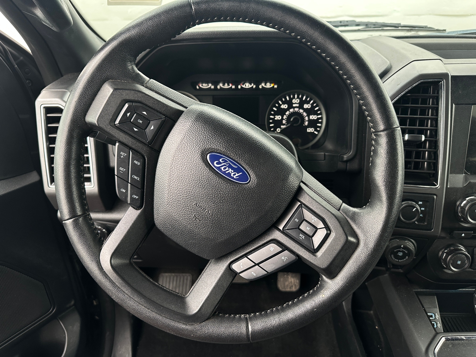 Thumbnail: 2018 Ford Econoline - 5