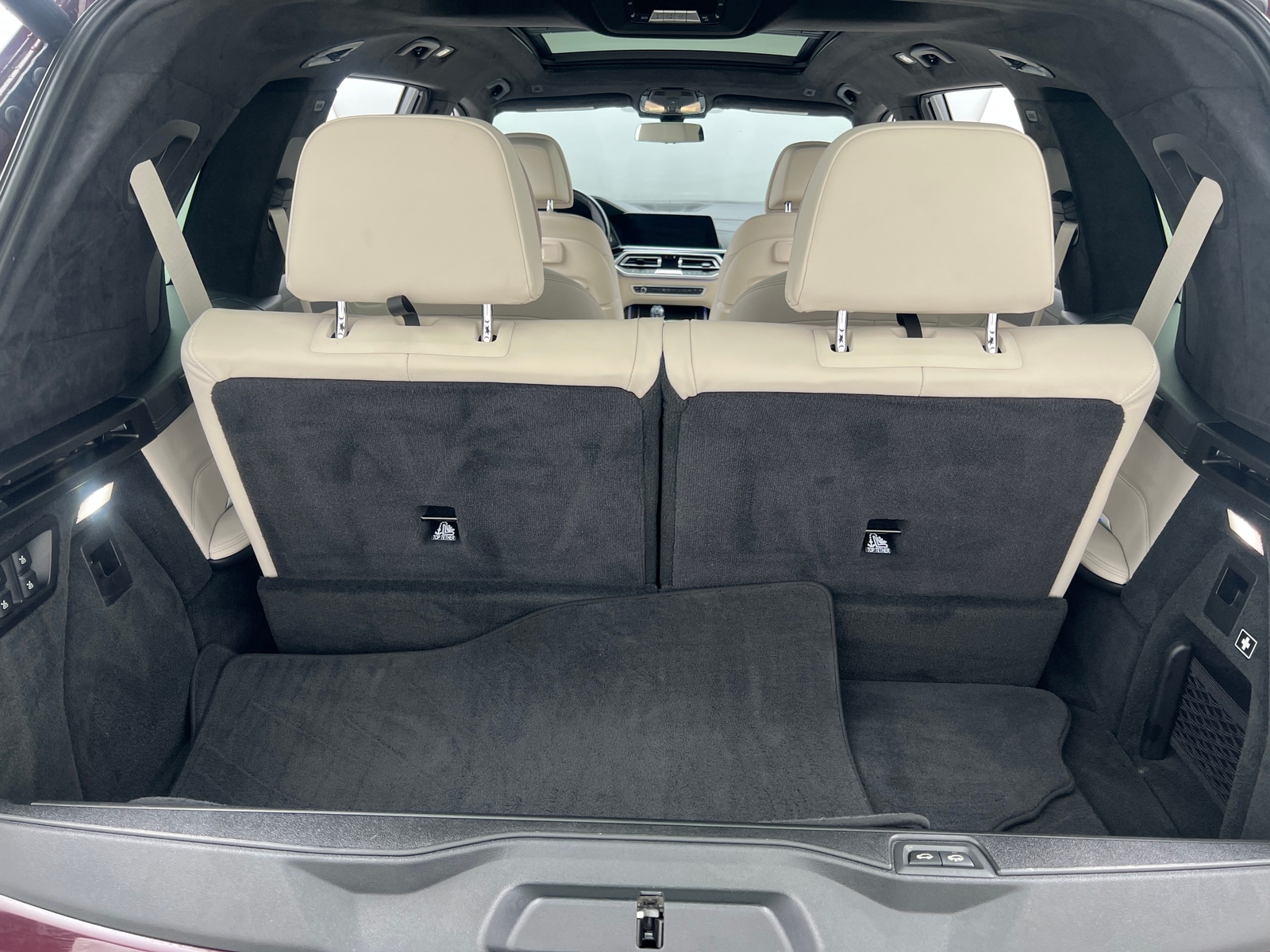 Thumbnail: 2021 BMW X7 - 6