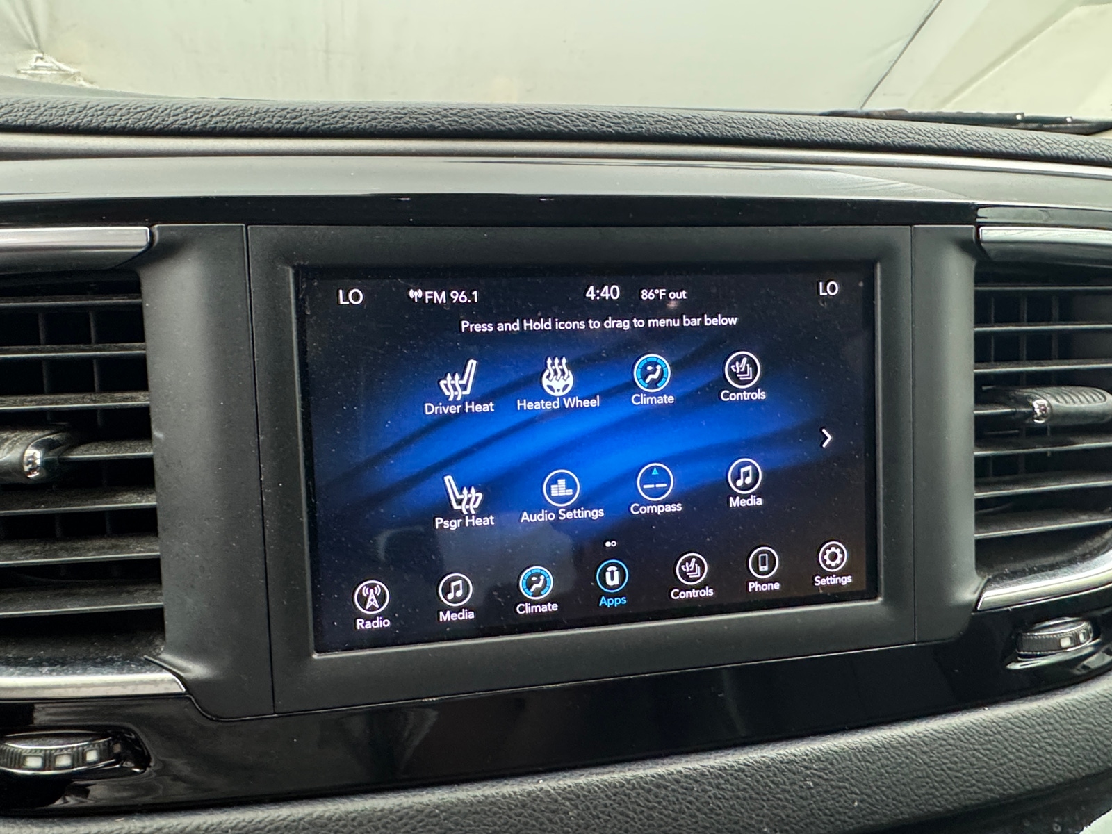 Thumbnail: 2020 Chrysler Pacifica - 3