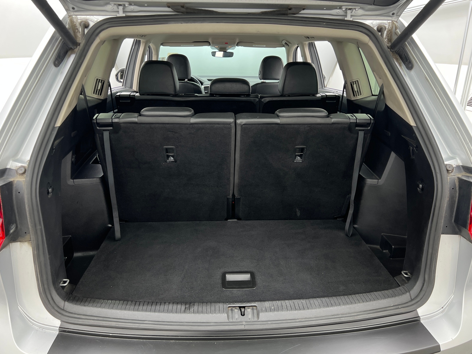 Thumbnail: 2019 Volkswagen Atlas - 6