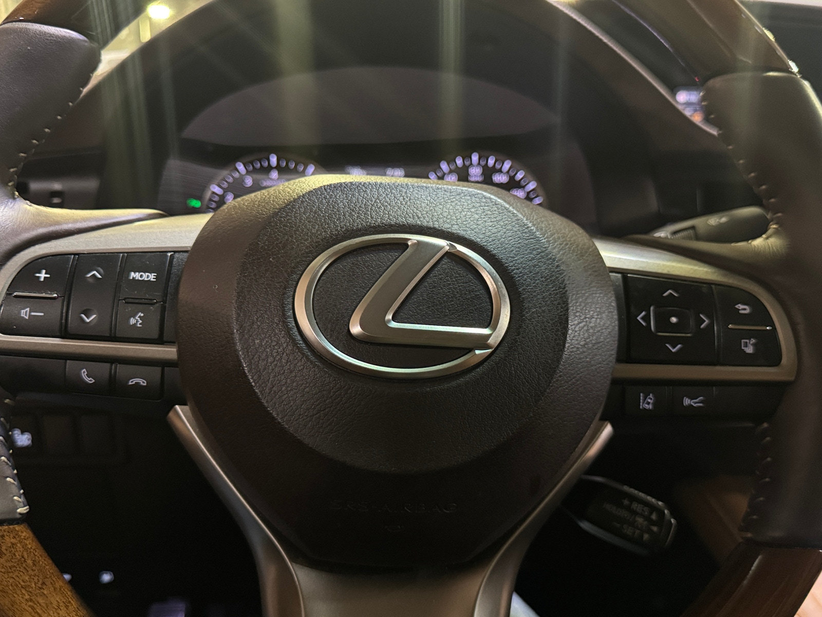 Thumbnail: 2016 Lexus ES - 4