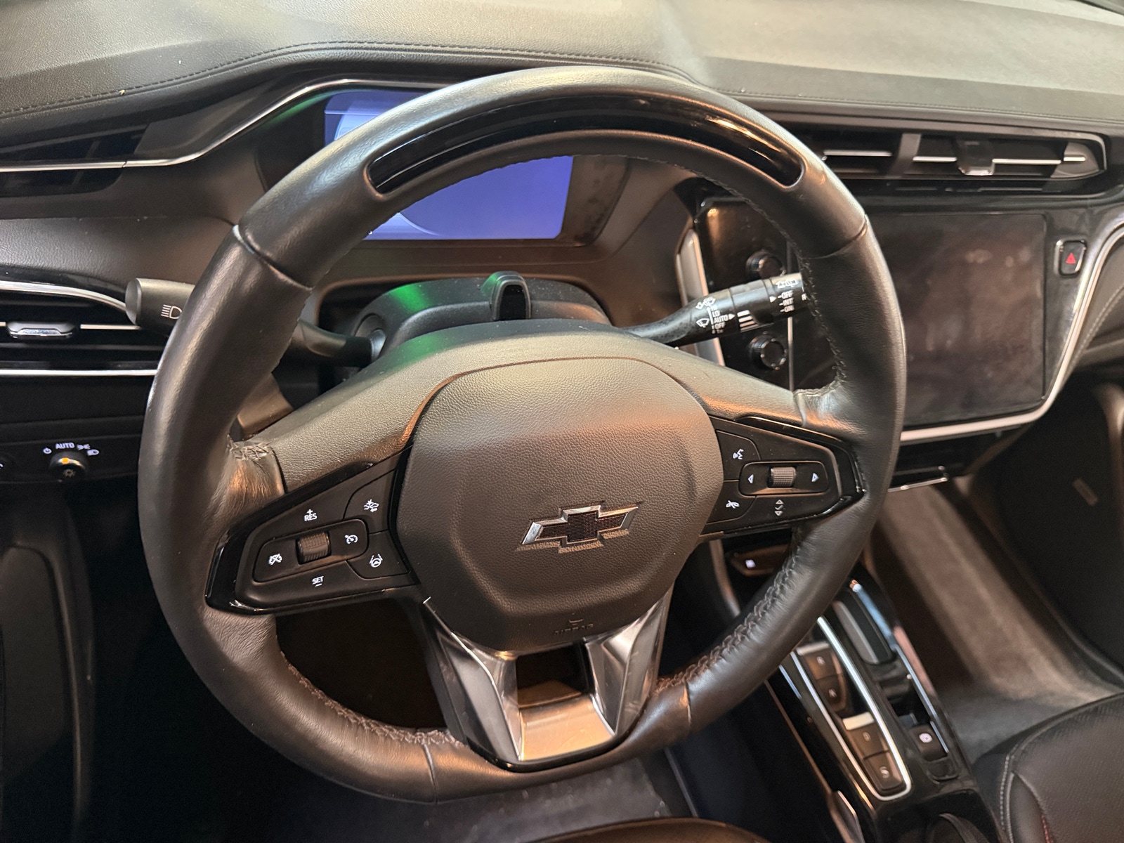 Thumbnail: 2023 Chevrolet Bolt EUV - 4