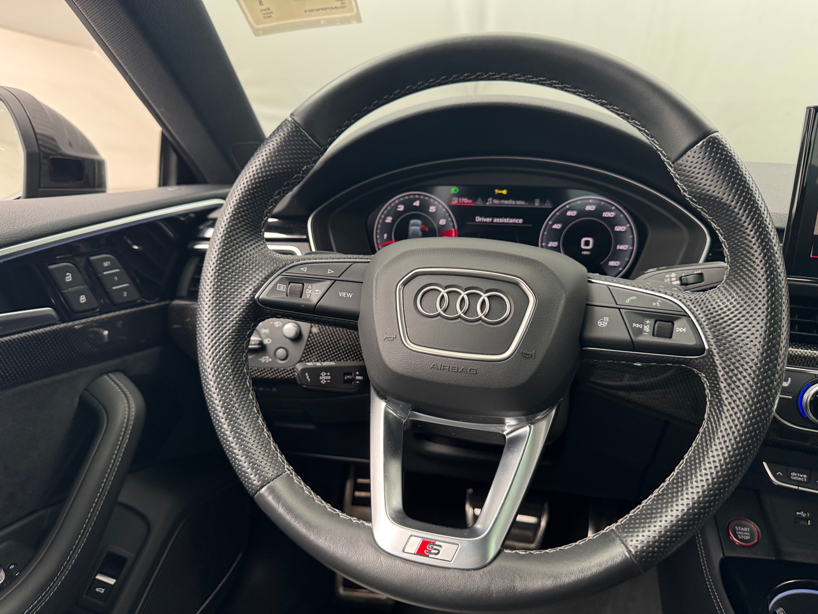 Thumbnail: 2023 Audi S5 - 4