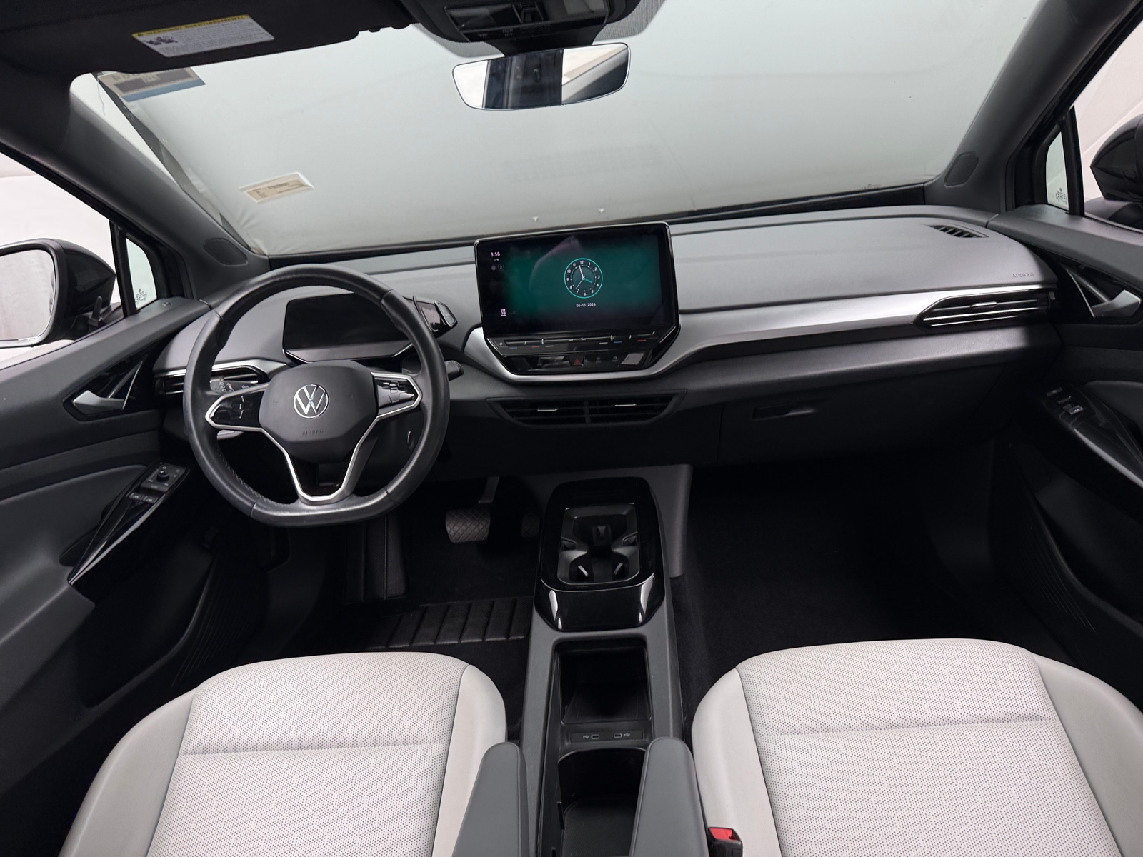 Thumbnail: 2021 Volkswagen ID.4 - 2