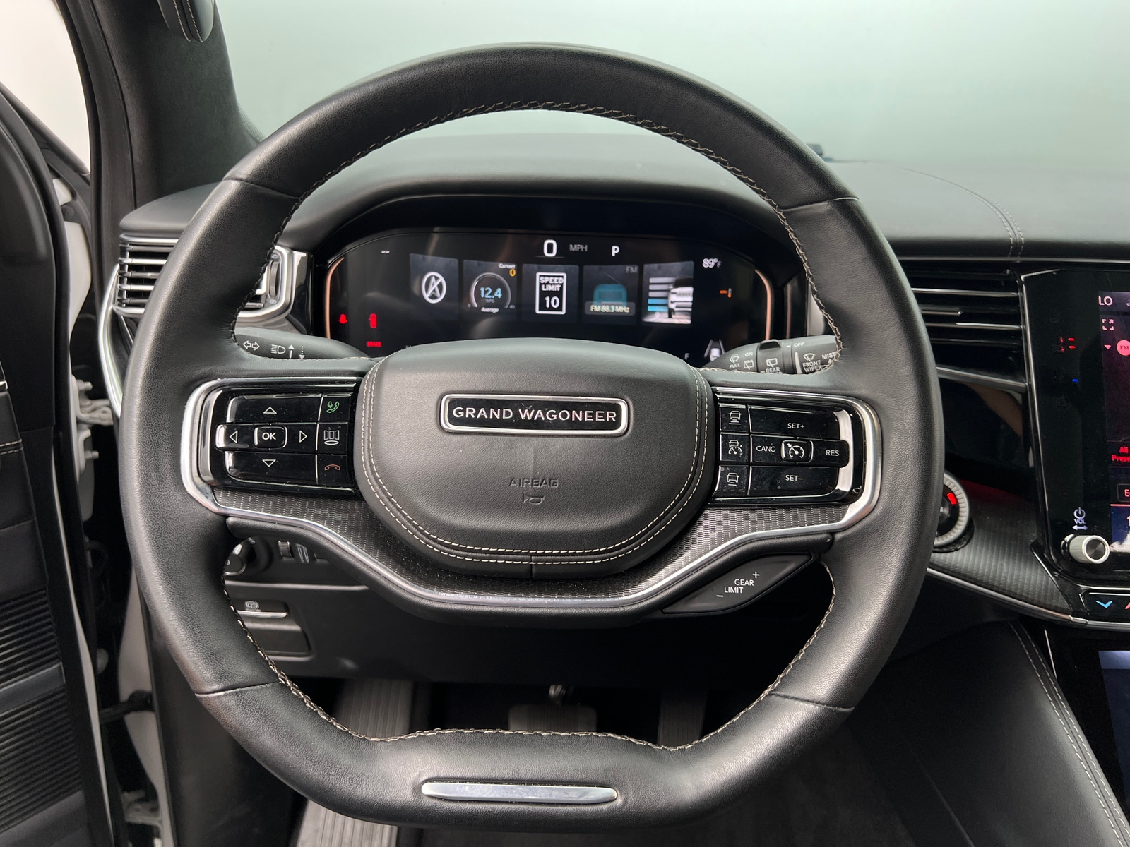 Thumbnail: 2024 Jeep Grand Wagoneer L - 4