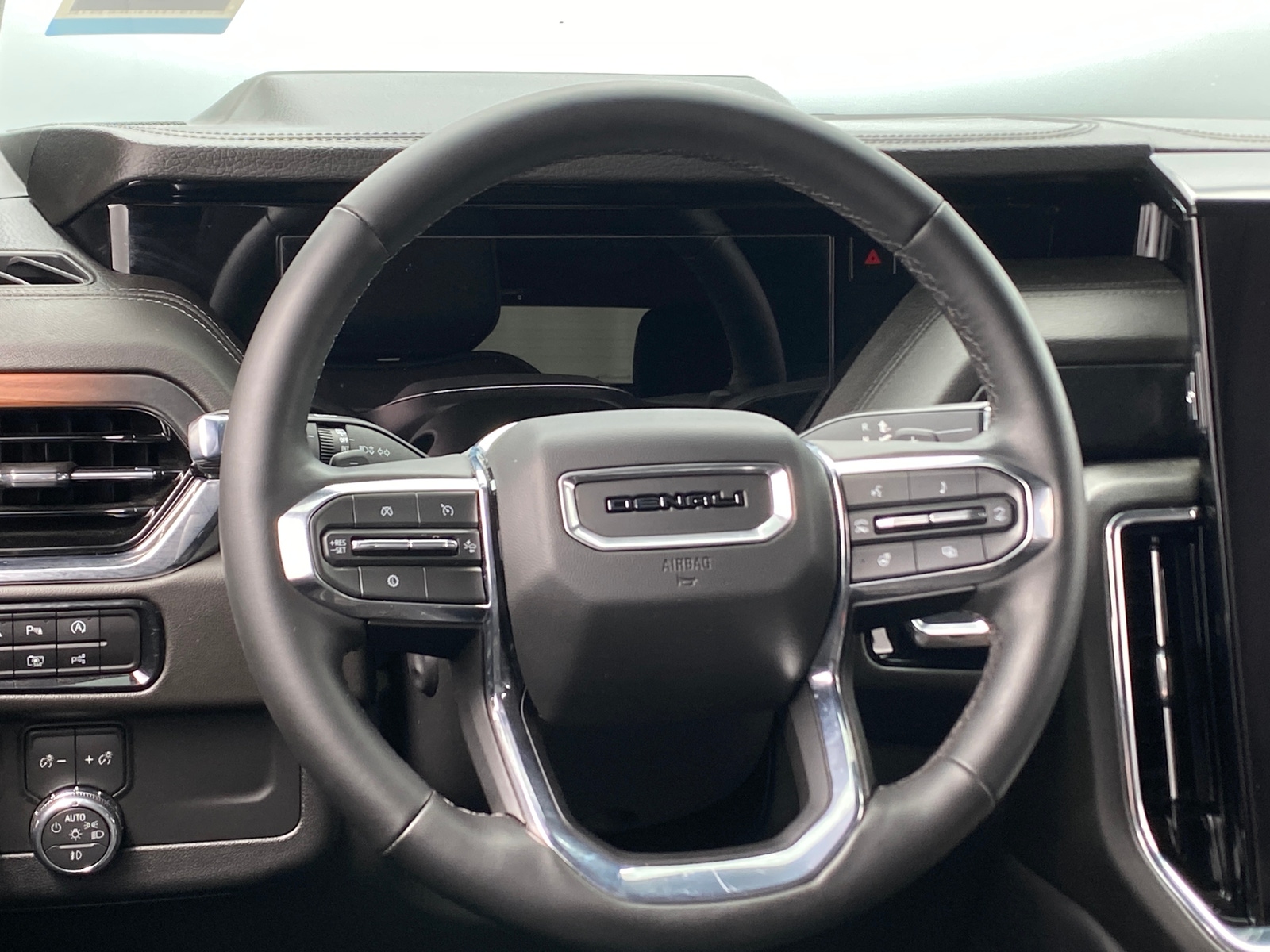 Thumbnail: 2026 GMC Yukon - 4