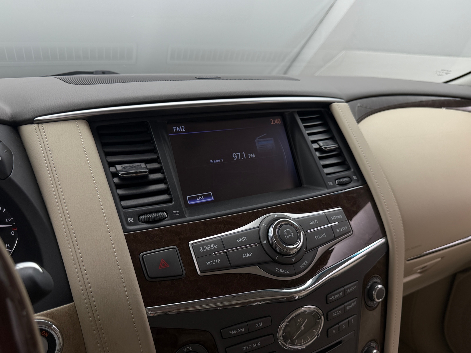 Thumbnail: 2016 INFINITI QX80 - 3