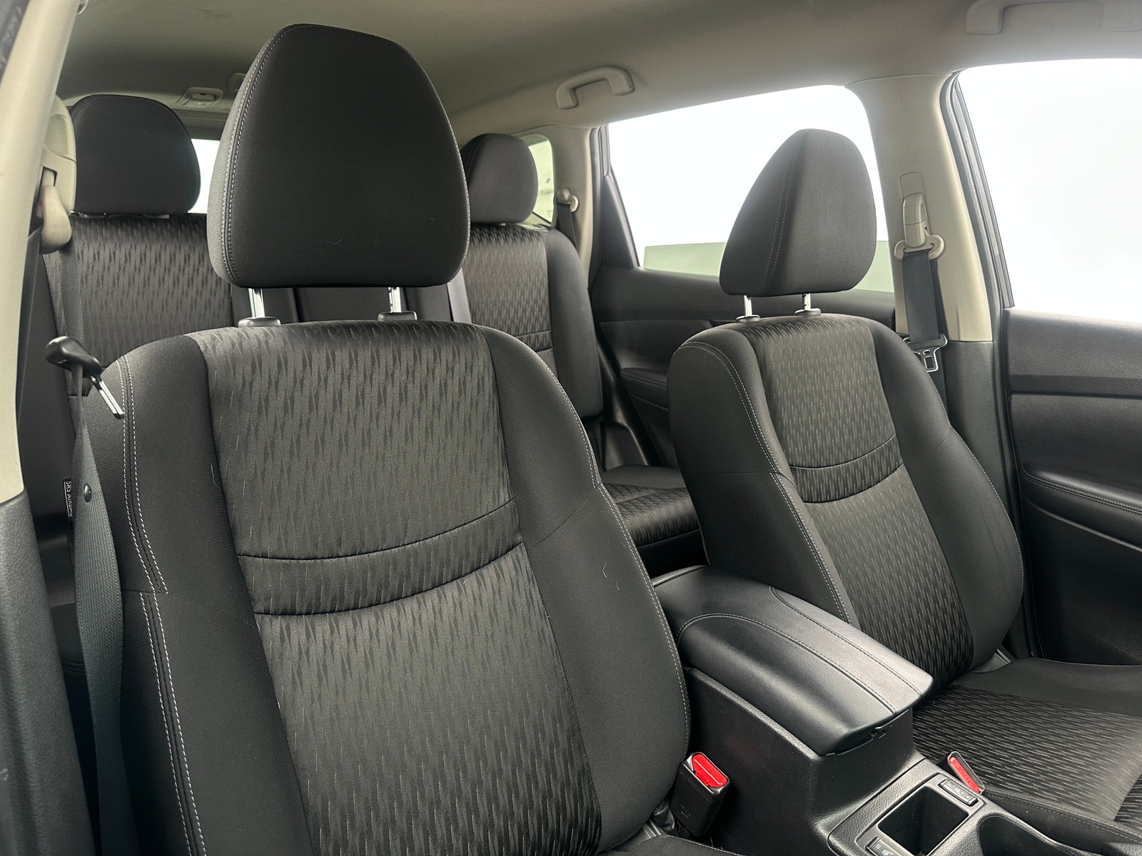 Thumbnail: 2017 Nissan Rogue - 2